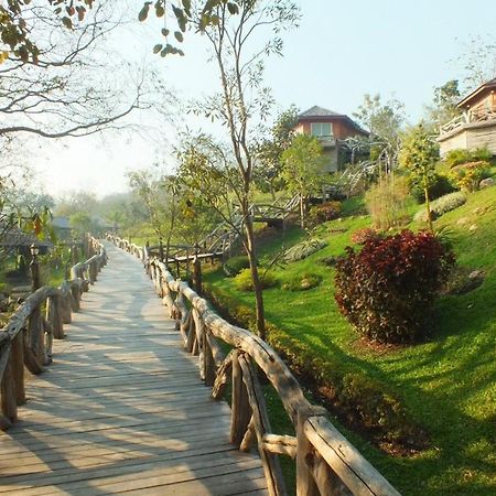 Mokfahsai Resort Tak Exterior photo